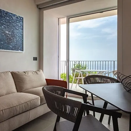 Aparthotel Maina Country 4*