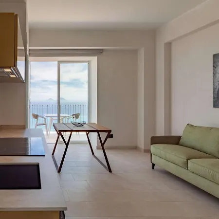Maina Country Lejlighedshotel 4*