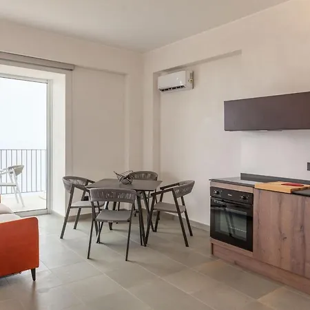 Maina Country Aparthotel