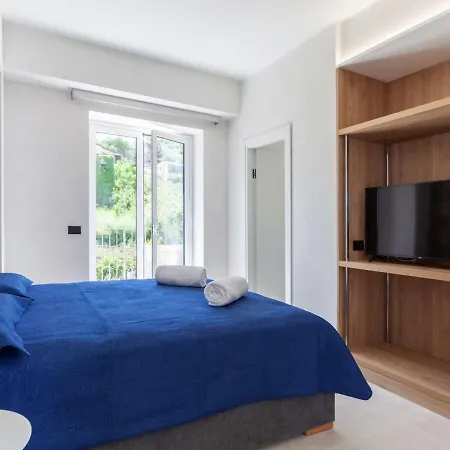Maina Country Aparthotel