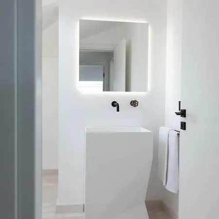 Maina Country Aparthotel