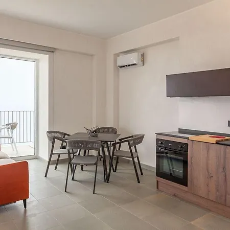 Aparthotel Maina Country 4*